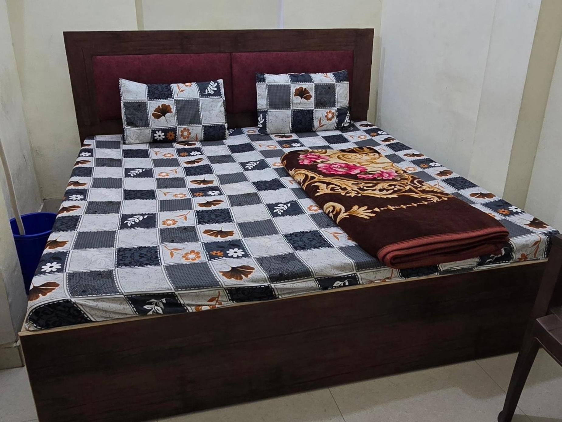 Ramlala Paying Guest House Stay Just 100M From Saryu Ghat, Ayodhya Esterno foto